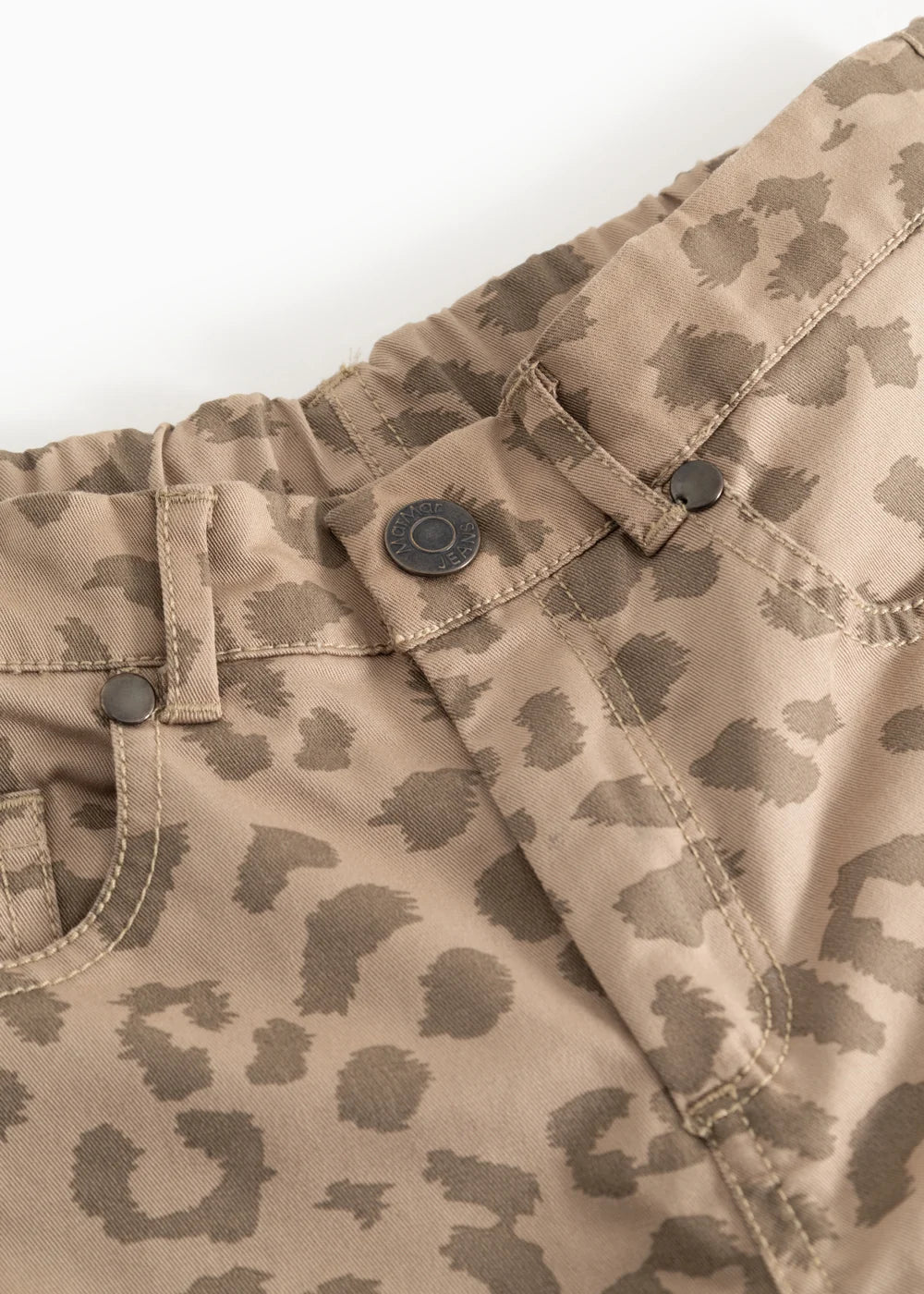 Pando Chinohose mit Leopardenprint